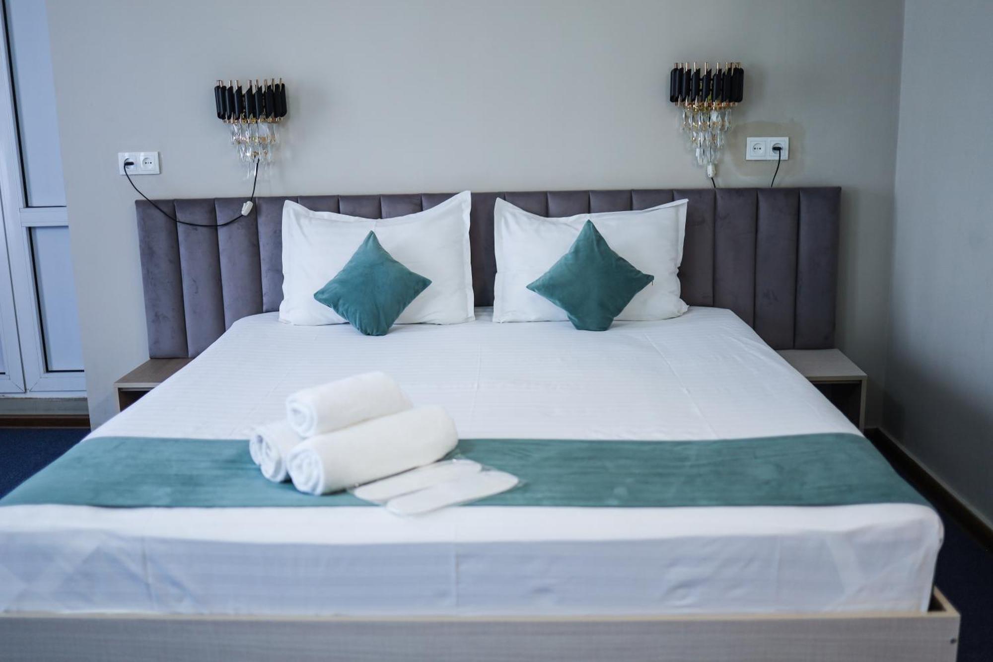 Blue Sky Bed & Breakfast Tashkent Exterior photo